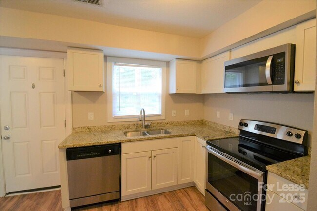 Building Photo - 1512 Seigle Ave