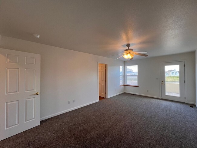 Building Photo - 3-bedroom Home in Desert Lakes Subdivision, Fernley