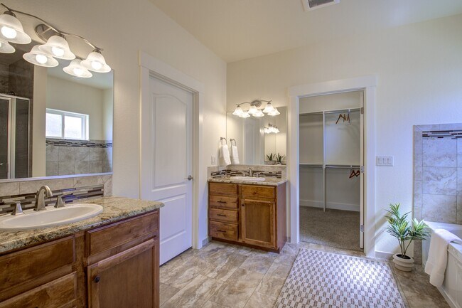 Building Photo - 7401 Turnbull Ct