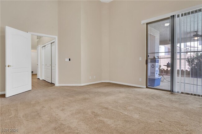 Building Photo - 8940 Emery Lake St