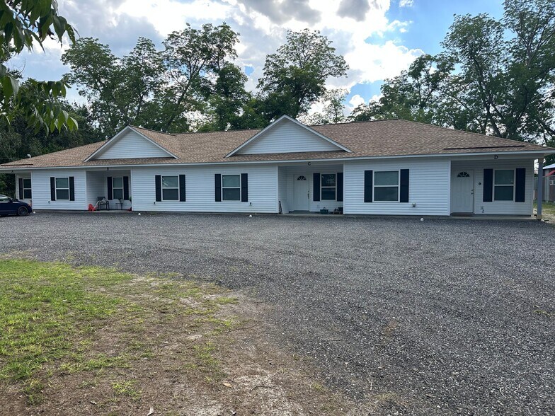 Building Photo - 1205 Winona Ave