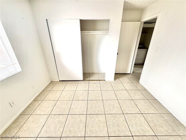 Building Photo - 1608 Burningwood Ln