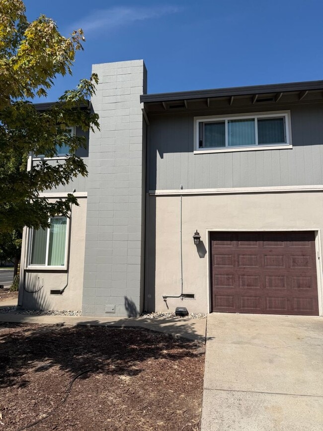 Building Photo - 3629 El Camino Ave