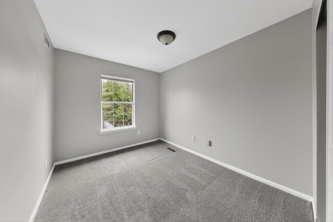 Building Photo - 1022 Old Forge Rd