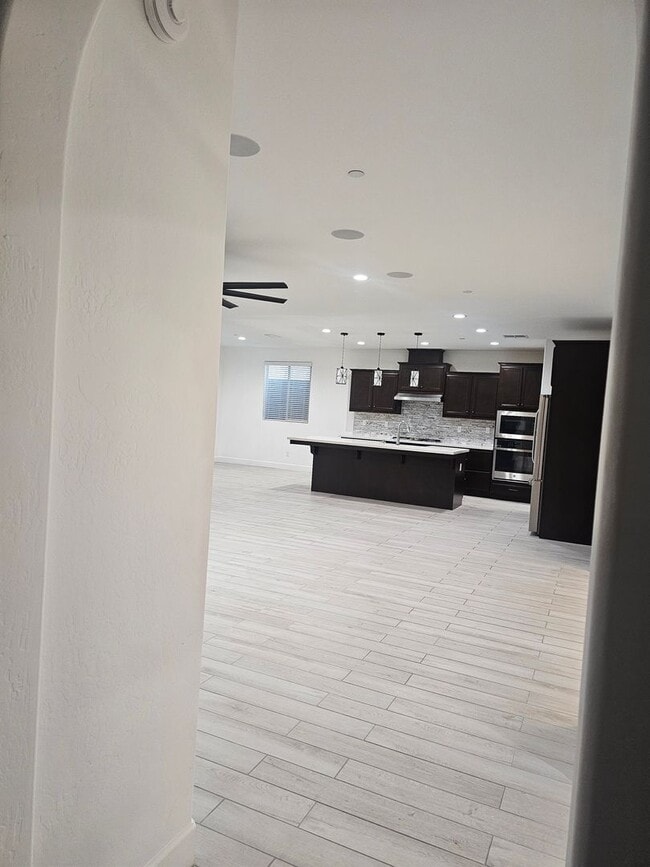 Building Photo - Beautiful Home in Gated Community