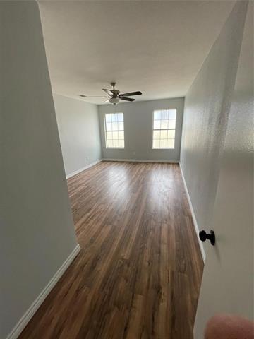 Building Photo - 1208 E Magnolia Ave