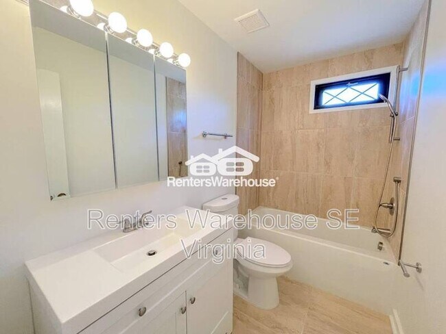 Building Photo - 354 Warrington Cir