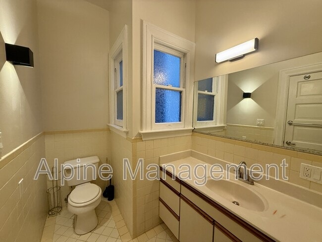 Building Photo - 274 4th Ave