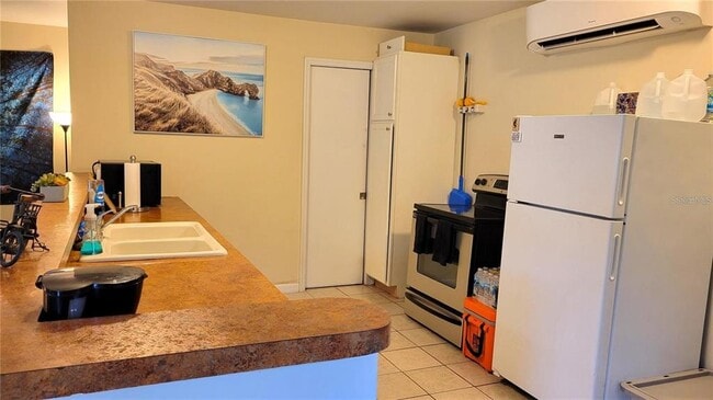 Building Photo - 1283 Cecil Ave