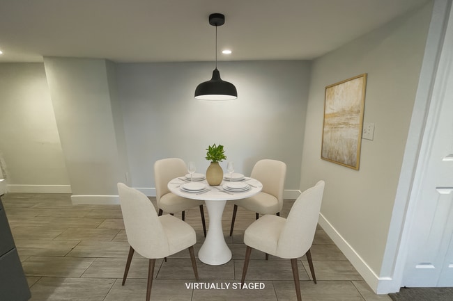 Building Photo - Killer Location