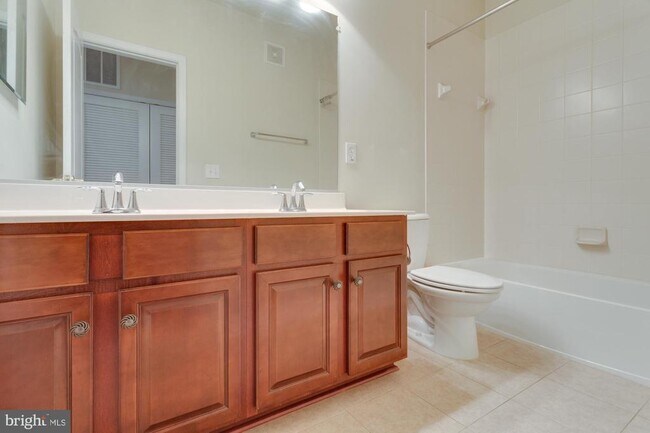 Building Photo - 22720 Beacon Crest Terrace