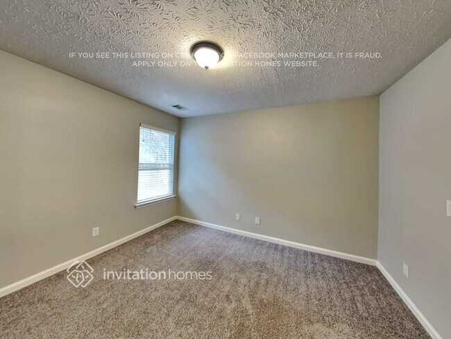 Building Photo - 428 Crested View Dr