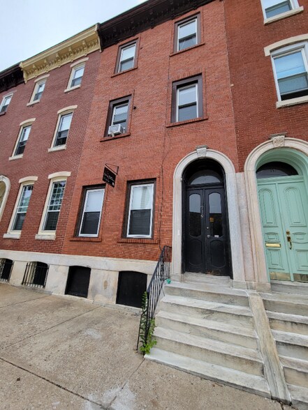 Building Photo - 719 Corinthian Ave