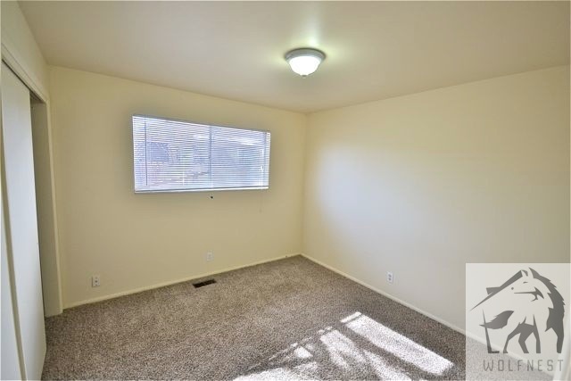 Building Photo - Beautiful 3 Bedroom West Valley Duplex