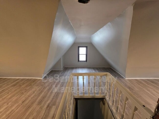 Building Photo - 2504 Olympia St