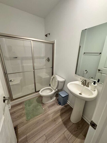 Building Photo - 23828 Pine Valley Dr