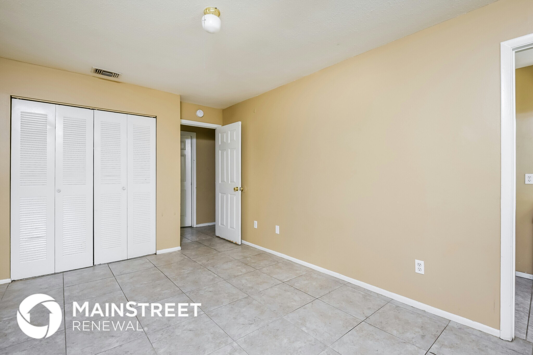 Building Photo - 402 W 17th St