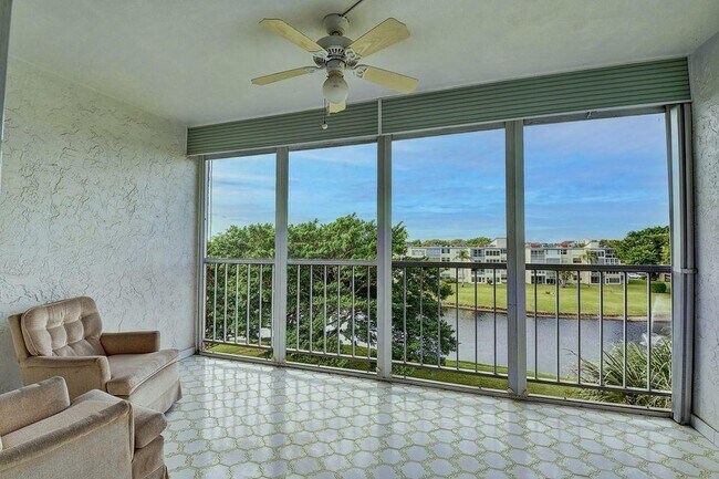 Building Photo - 14671 Bonaire Blvd
