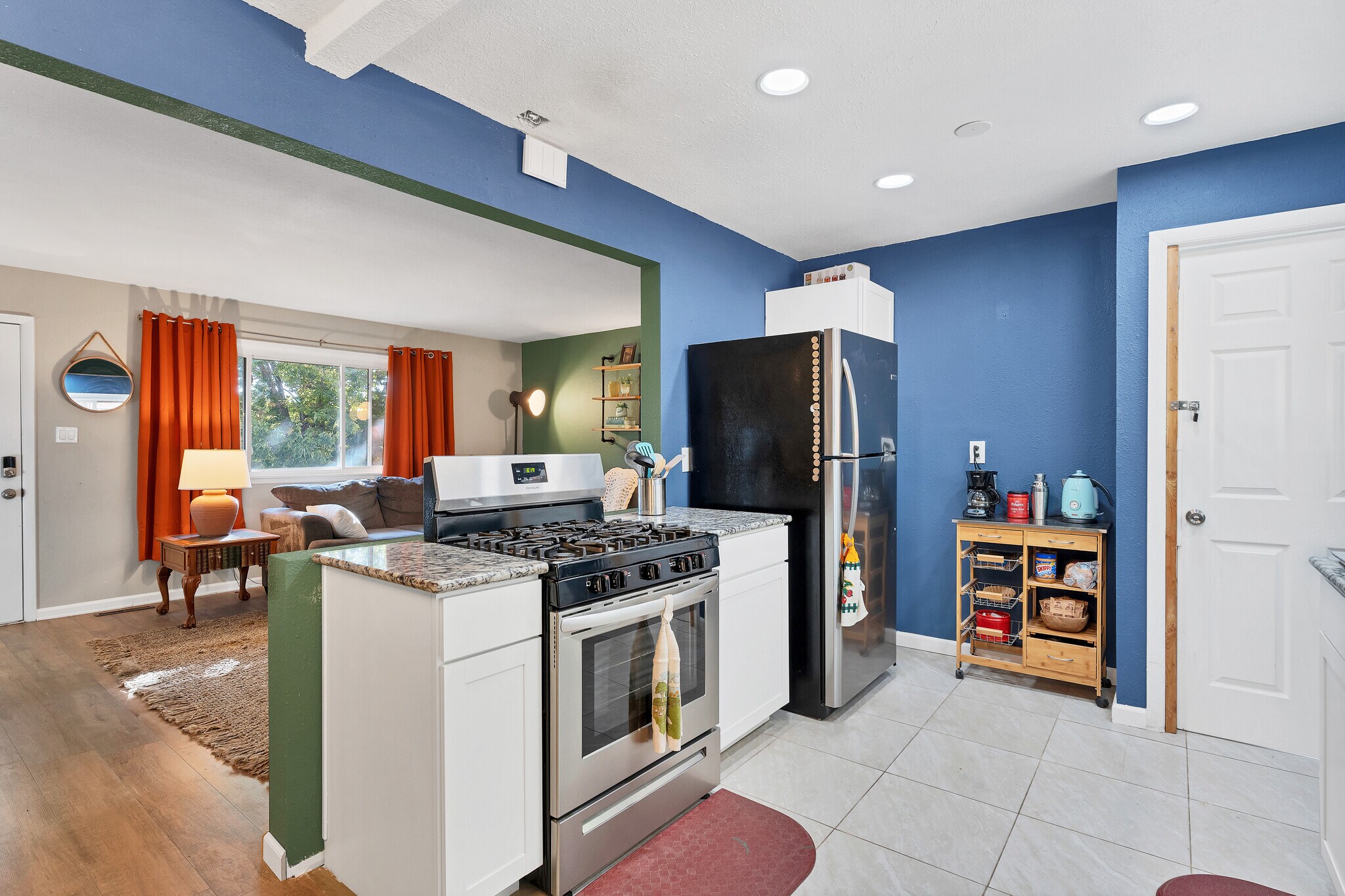 Building Photo - 2628 Green Ridge Dr