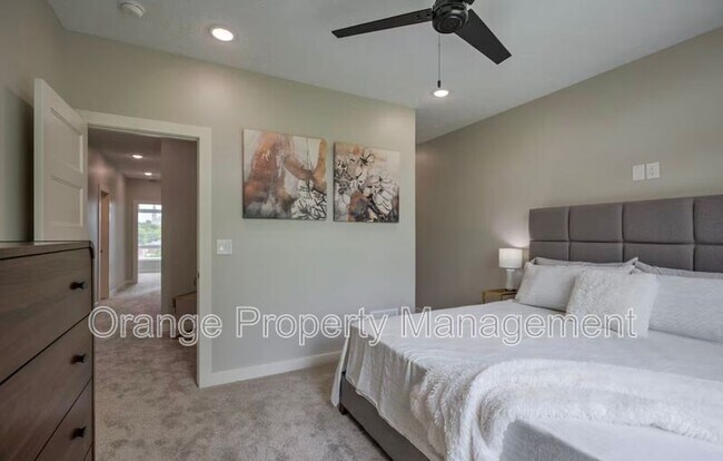 Building Photo - 630 N 46th St