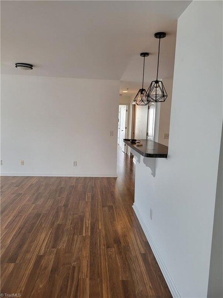 Building Photo - 1625 Cherry Blossom Ln