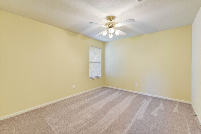 Building Photo - 8918 Cade Dr