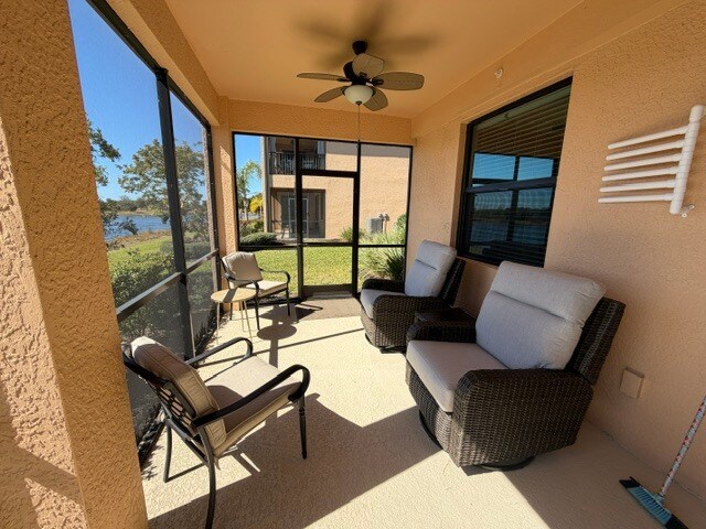 Building Photo - 10801 Tarflower Dr