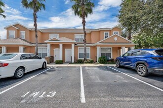 Building Photo - 3-Bedroom Townhome with Private Pool | Master Suites on Both Floors!
