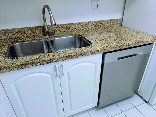 Building Photo - 3300 NE 191st St