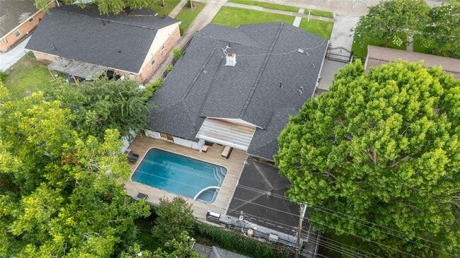 Building Photo - 5754 Wigton Dr