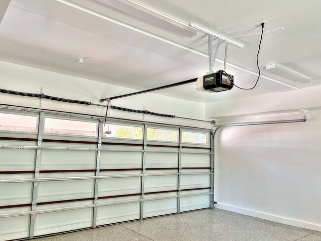 Building Photo - Available Now Brand New 4 Bedroom/5 Bath T...
