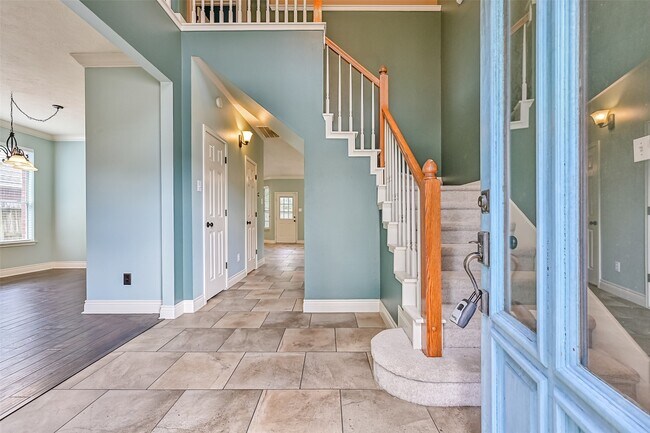 Building Photo - 2714 Safe Harbor Cir