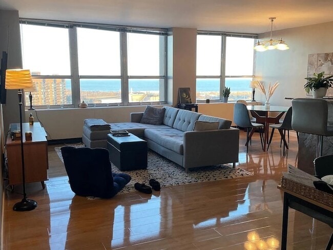 Building Photo - 655 W Irving Park Rd