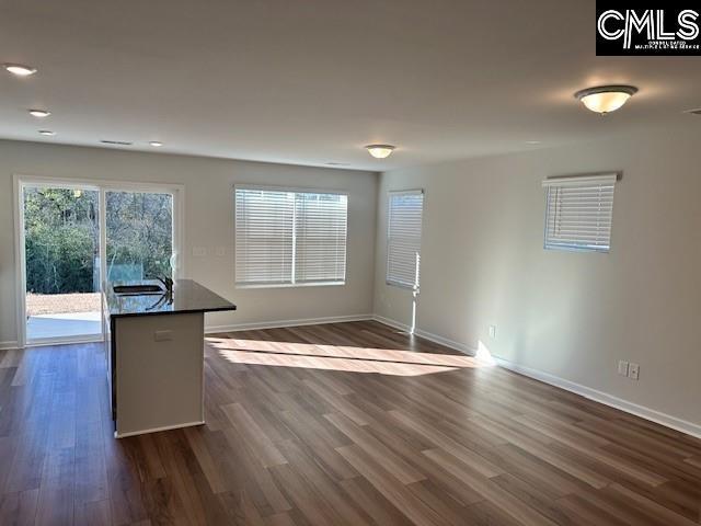 Building Photo - 520 Kingfisher Ct