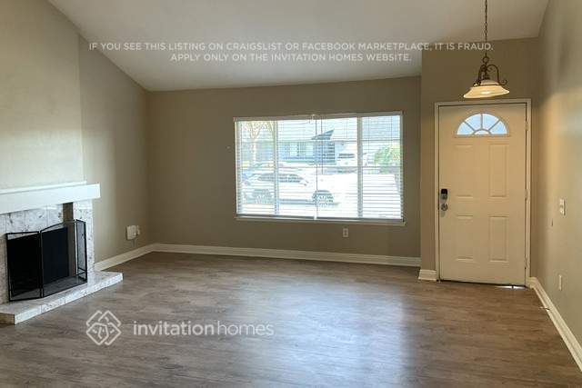 Building Photo - 2414 S Woodlark Dr