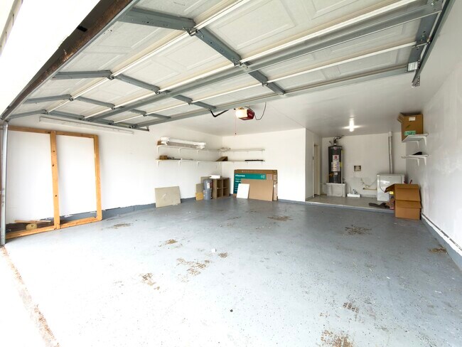 Building Photo - 6506 Briar Glade Dr