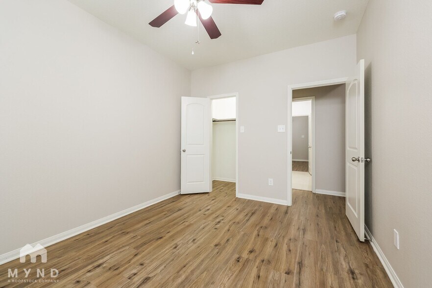 Building Photo - 2527 Holly Laurel Mnr