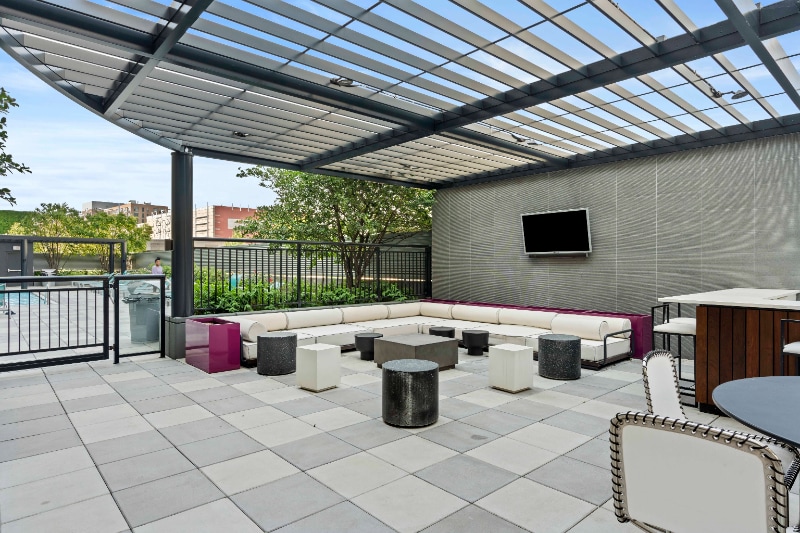 Building Photo - 851 S Clark St