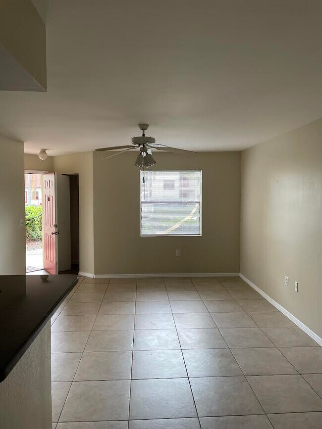 Building Photo - 3028 Parkway Blvd