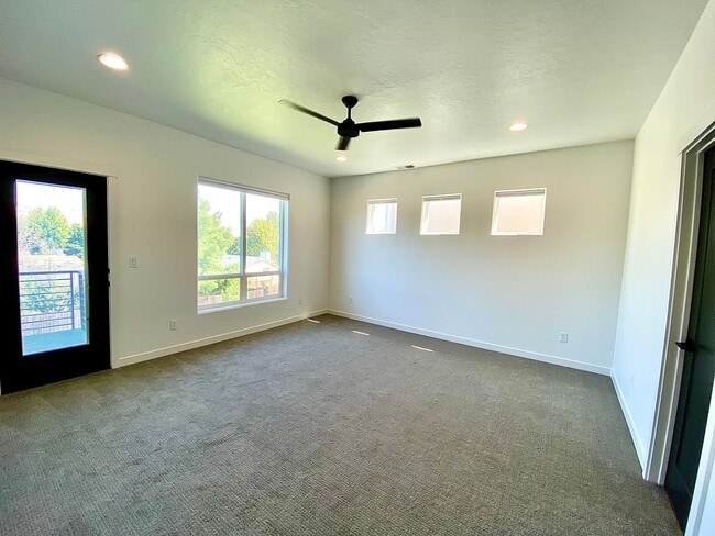 Building Photo - 1258 E Echelon Rdg Ln