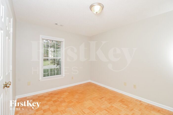 Building Photo - 5807 Running Ridge Rd