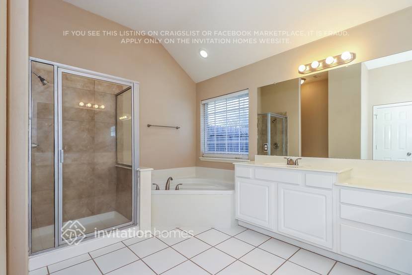 Building Photo - 2105 Nugent Dr