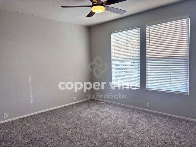 Building Photo - 160 Alyssum Dr