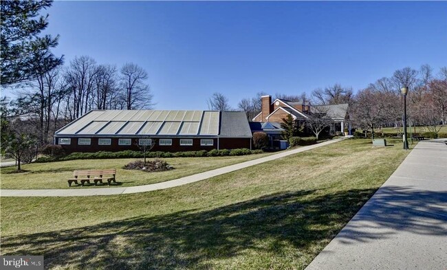 Building Photo - 38 Tanner Dr