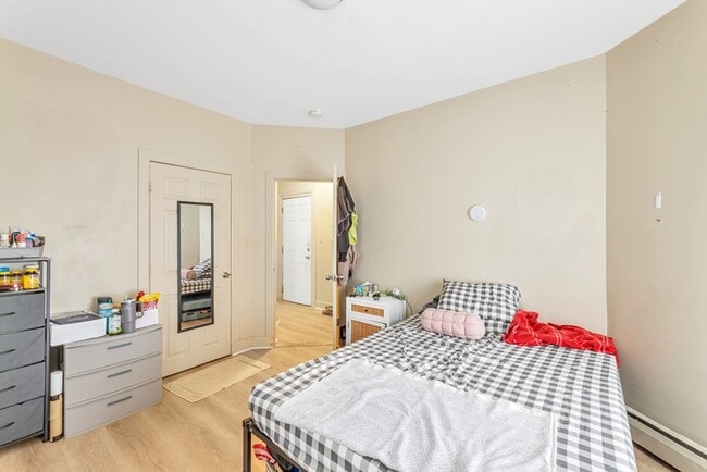 Building Photo - 6 Wise St