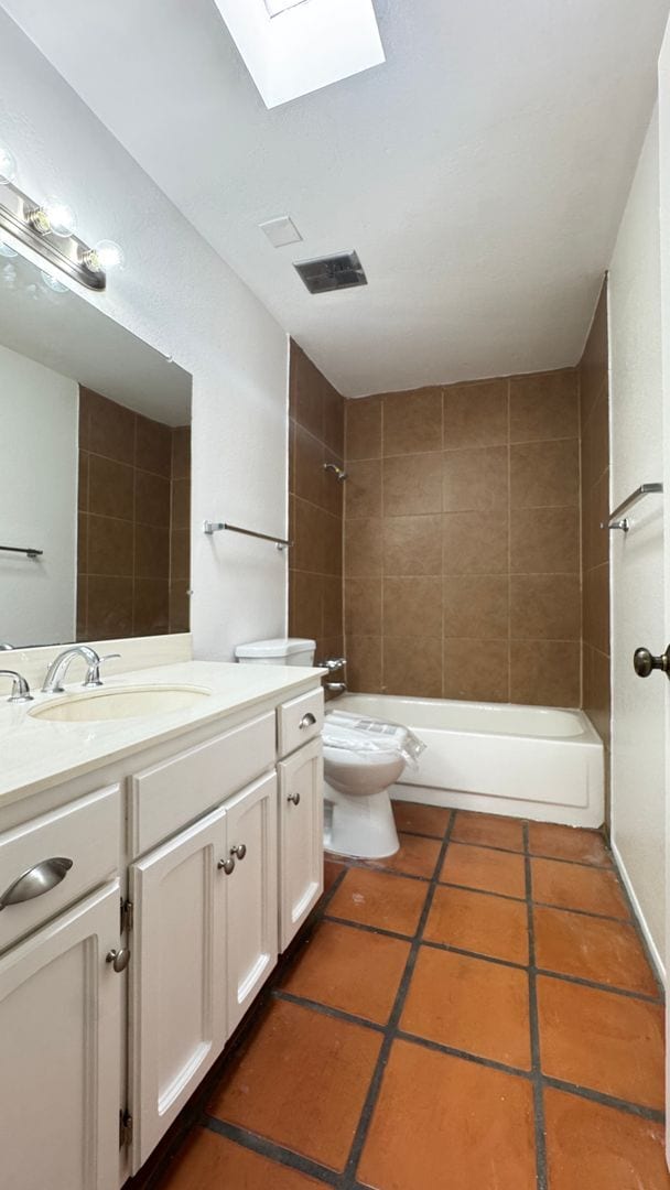 Building Photo - Central (Ft Lowell and Columbus) 3 bed, 2 bath condo, private front and back yards, carport a/c!