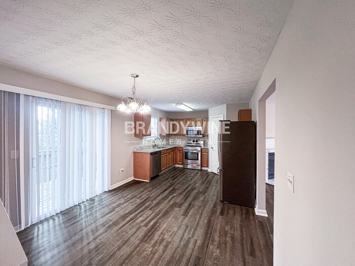 Building Photo - 252 Springbottom Ct SE