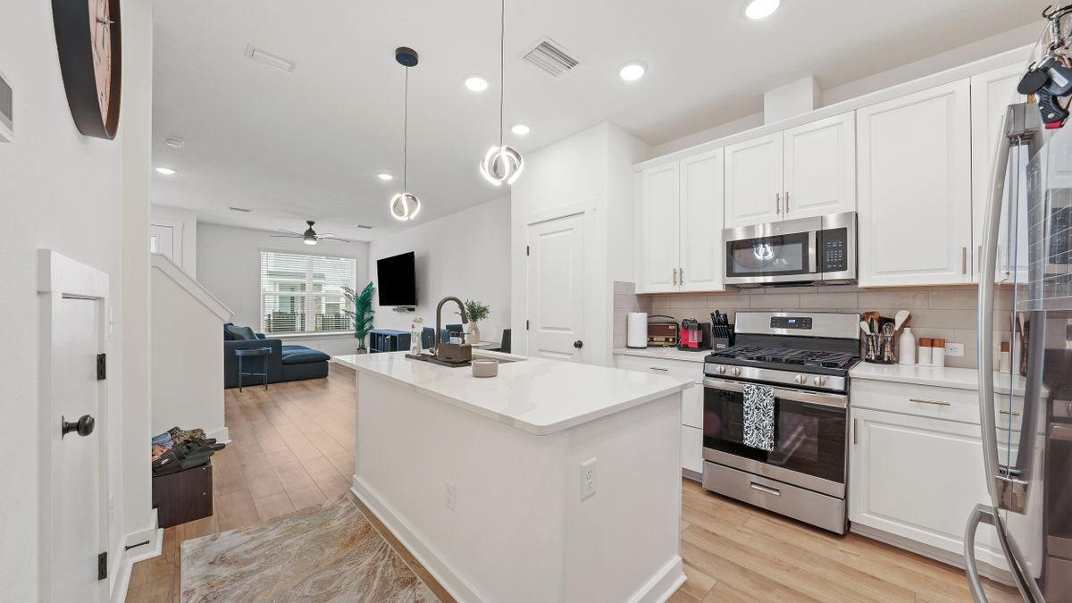 Building Photo - 11103 Quantum Ct