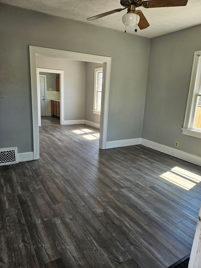 Building Photo - Nice 2 Bedroom 1 Bath House *EHA Accepted*