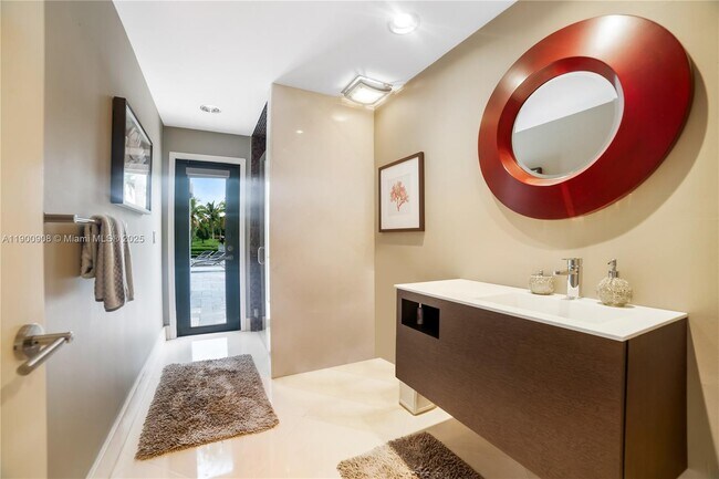 Building Photo - 4242 SW 107th Way